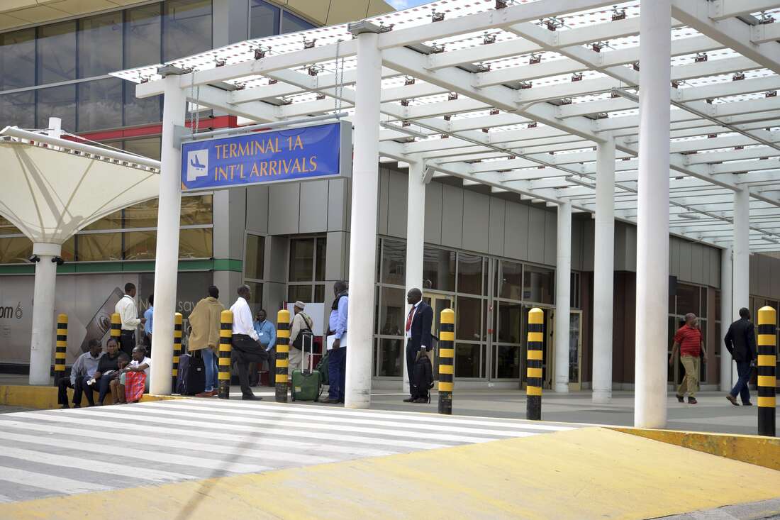 Kenya allows two flights to Somaliland despite ban