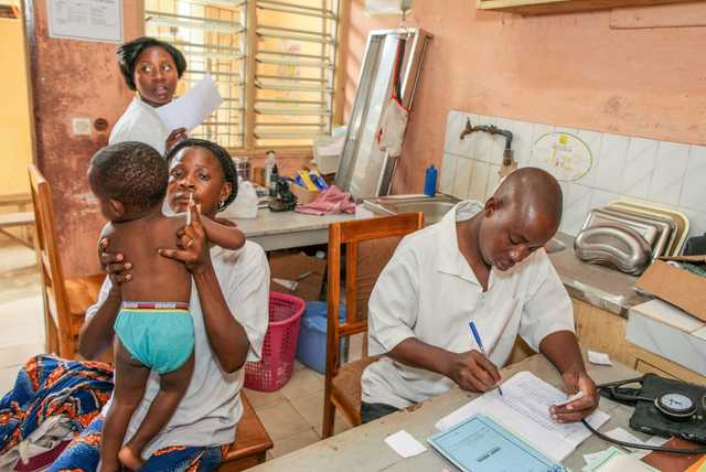 Large number of children living with undetected HIV, experts warn - Vimarsana News