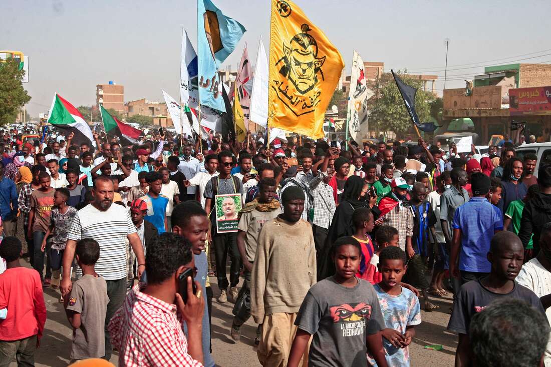 Protester killed in Sudan crackdown on anti-coup rallies - Vimarsana News