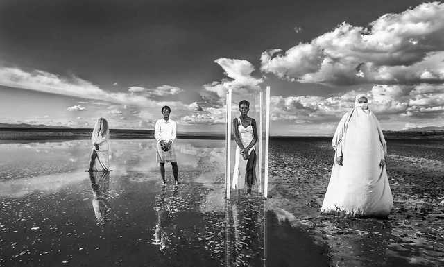 Artists show their new use of photos at the 'Kipya Ki?' - Vimarsana News