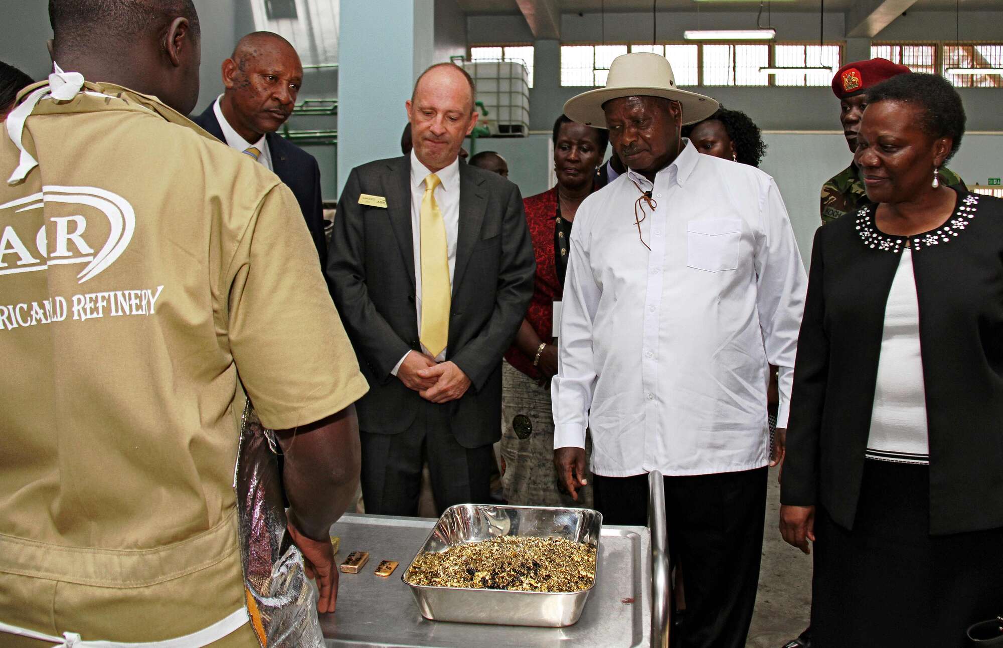 Uganda gold exporters glitter again after year's standoff - Vimarsana News