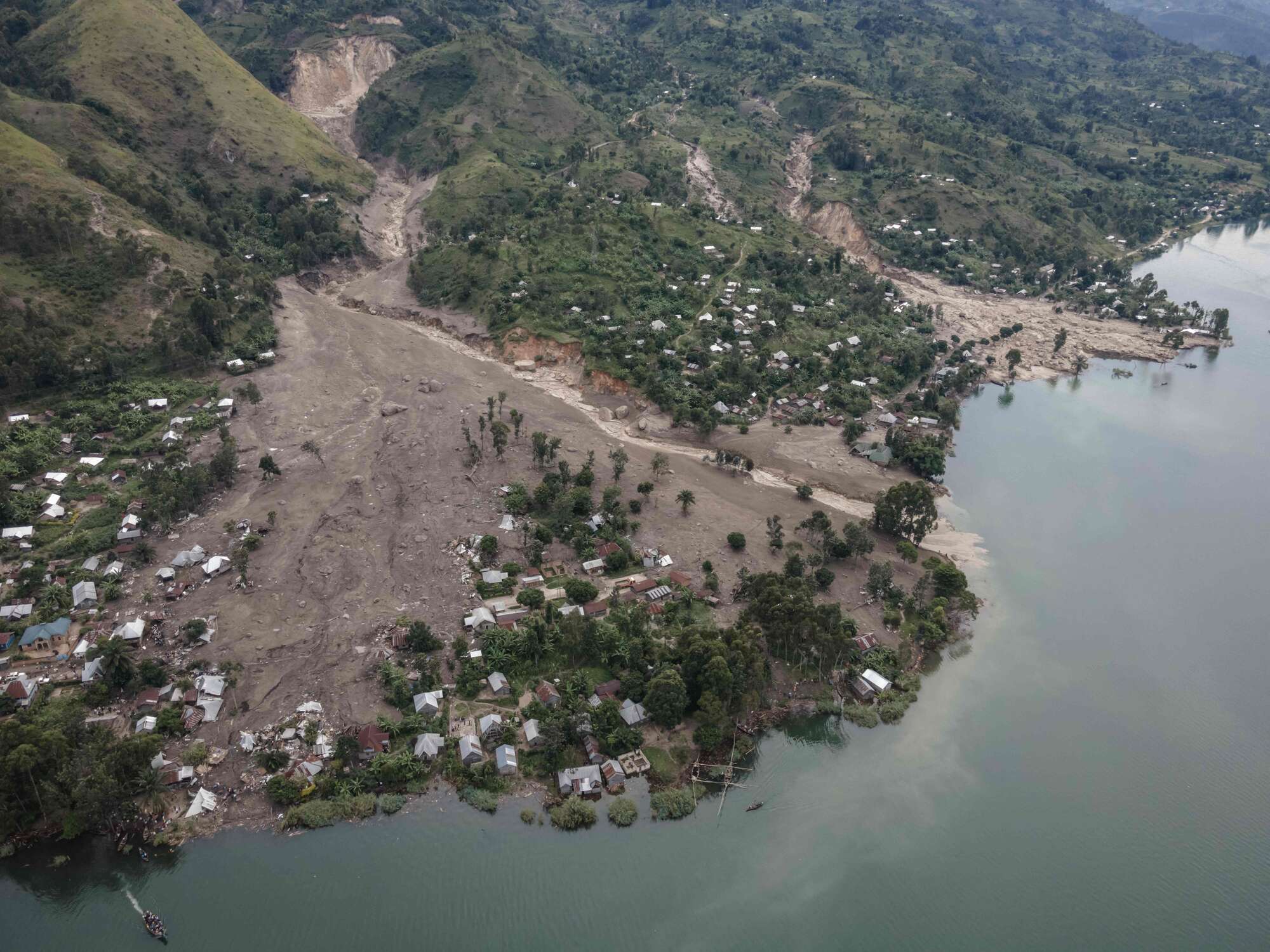 Search for people missing after DR Congo floods goes on - Vimarsana News