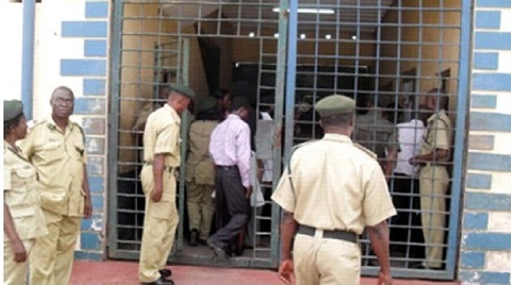 Inmates awaiting trial, death row convicts fill Nigeria prisons - Vimarsana News