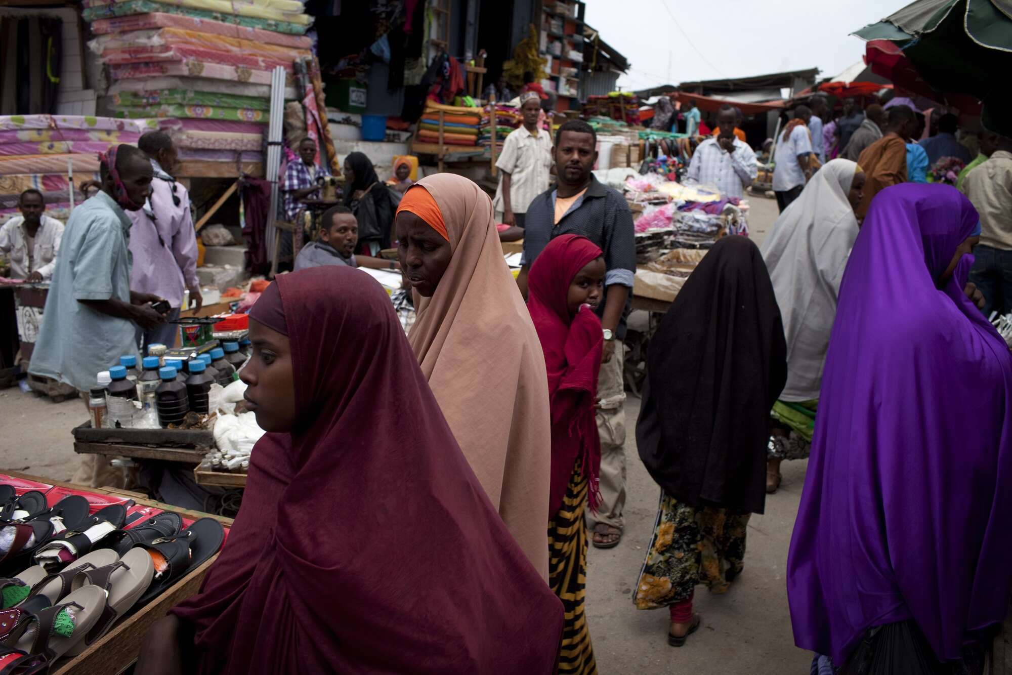 Once their favourite targets, Al Shabaab now turn to women to dodge crackdown - Vimarsana News