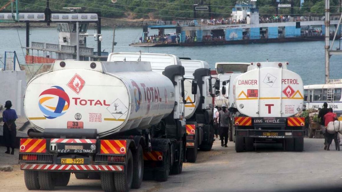 Kenya's trade deficit narrows by $726m - The East African - Vimarsana News