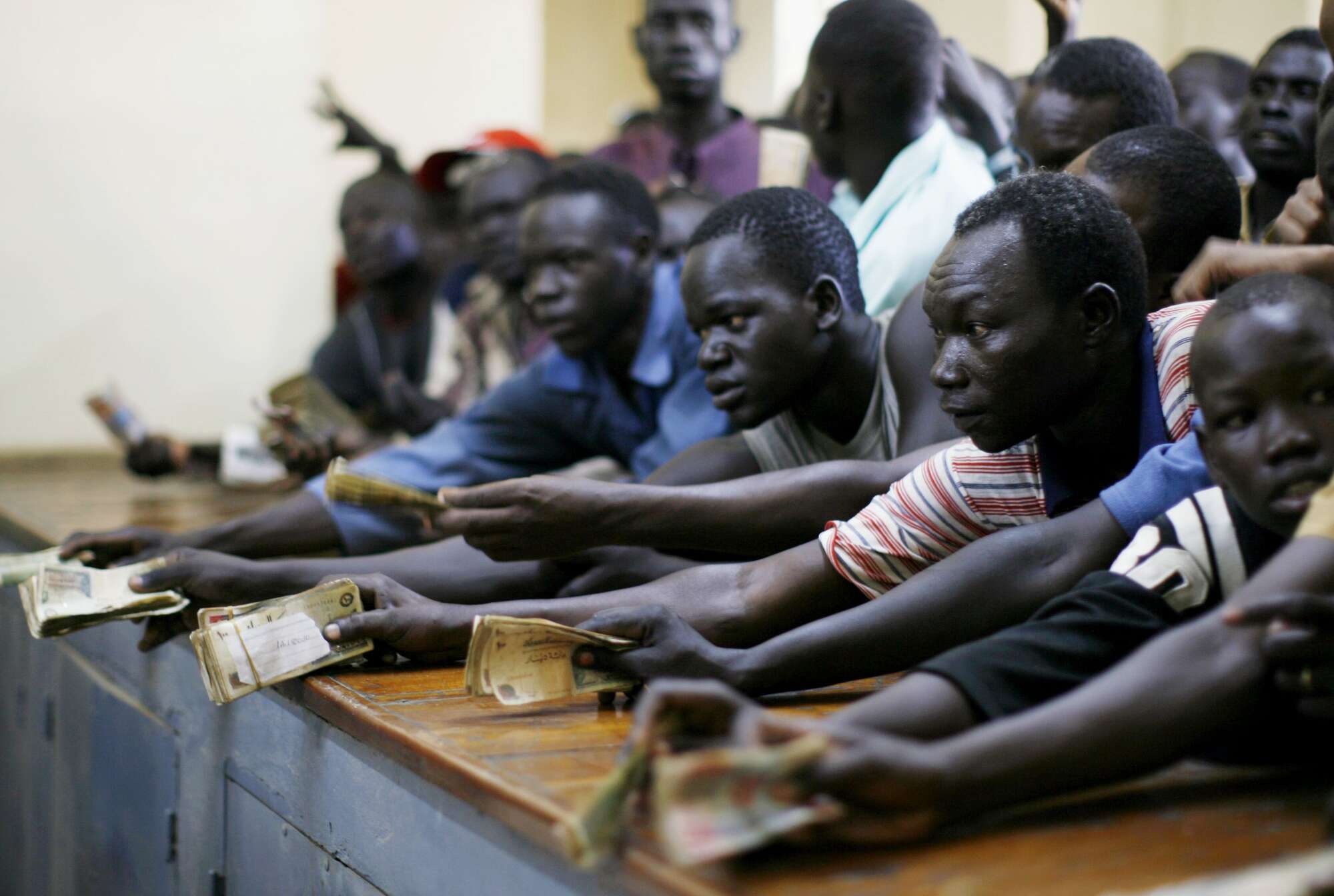 South Sudan cracks whip on informal forex dealers - Vimarsana News