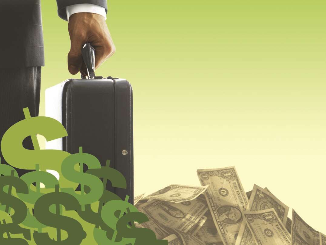 Kenyans flock to dollar ventures as shilling falls - Vimarsana News