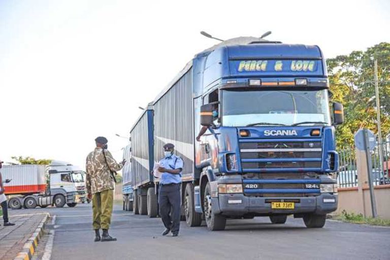 Trucks stuck at Namanga as row over maize exports unresolved - The East ...