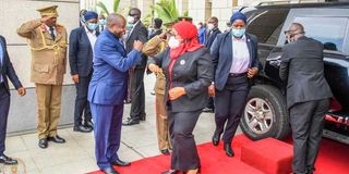 Burundi’s President Évariste Ndayishimiye welcomes Tanzania President Samia Suluhu Hassan