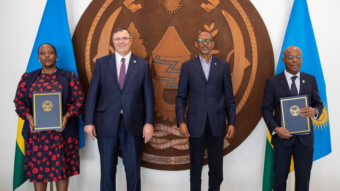 Total Energies CEO Patrick Pouyanné and Rwandan President Paul Kagame.