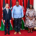 Japan Ambassador to Kenya Okaniwa Ken and Kenyan President Uhuru Kenyatta.
