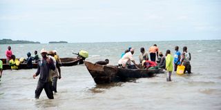 Fishermen at Gazi beach in Msambweni