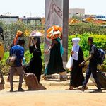 People flee from southern Khartoum in Sudan