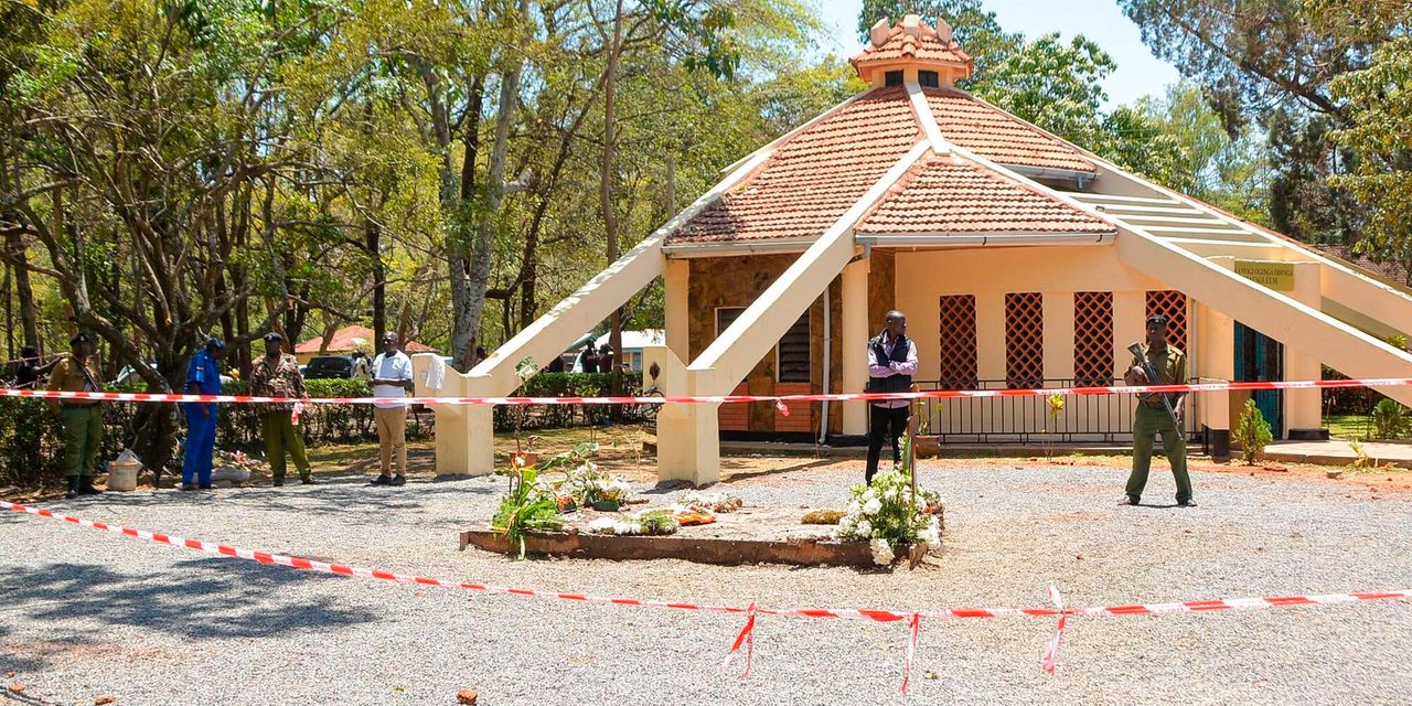 Raila’s grave draws pilgrims as battle for ODM succession heats up ...