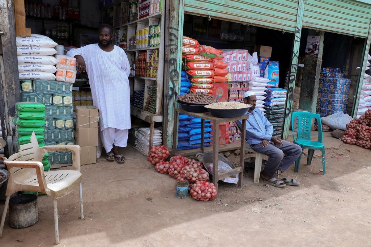 Sudan's currency tumbles to new low as war hammers economy
